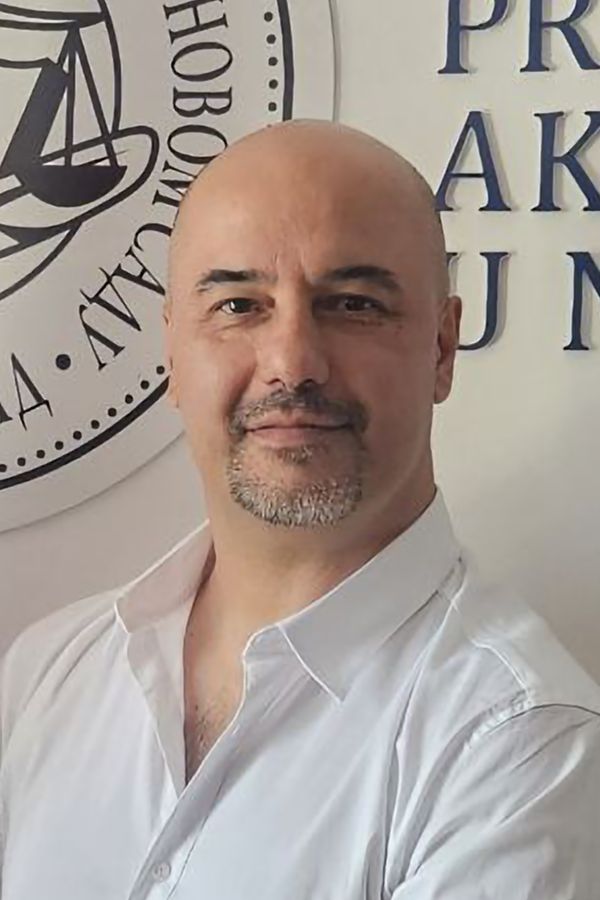 Doc. dr Radovan B. Dragić