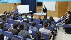Poseta FIMEK-a i Pravnog fakulteta za privredu i pravosuđe srednjim školama Bačke Palanke i Šida
