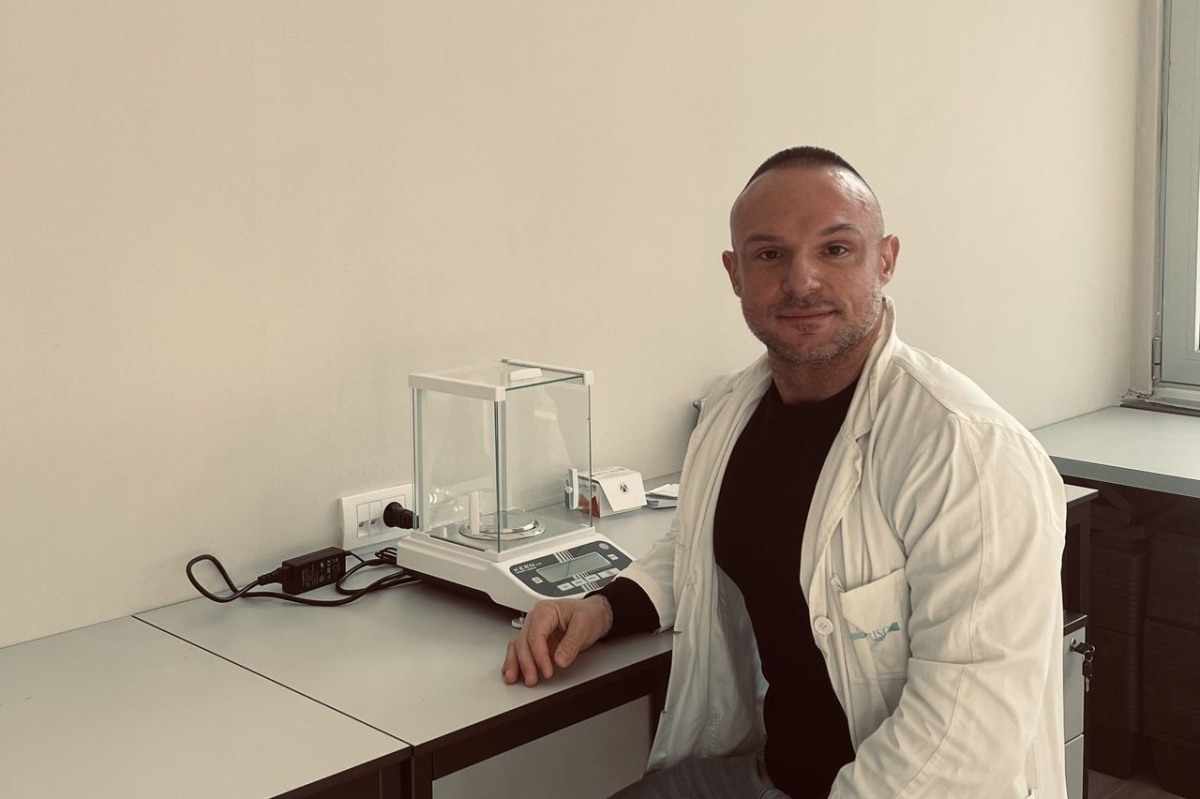 JO&Scaron; JEDNO VELIKO PRIZNANJE ZA NA&Scaron;U AKADEMSKU ZAJEDNICU PROF. DR NIKOLA PUVAČA U&Scaron;AO U 2% NAJUTICAJNIJIH NAUČNIKA NA SVETU PREMA STANFORD UNIVERZITETU