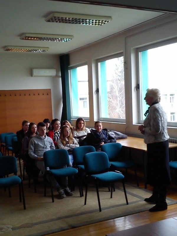 FIMEK se predstavio hemijskoj &scaron;koli &ldquo;Pavle Savić&ldquo; u Novom Sadu