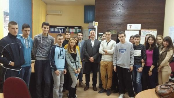 FIMEK I PRAVNI FAKULTET U POSETI EKONOMSKO-TRGOVINSKOJ ŠKOLI „JOVAN TRAJKOVIĆ“ U ZRENJANINU 8.12.2014.