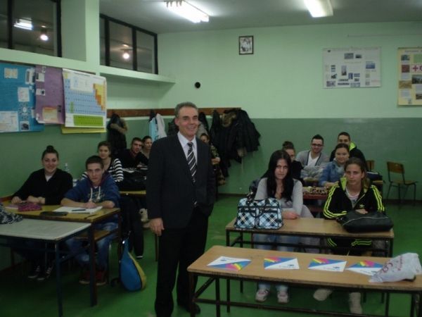 Fakultet za ekonomiju i inženjerski menadžment predstavljen u Inđiji i Pećincima